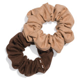 KOOSHOO organic plastic-free scrunchies in macchiato brown flat lay #color_macchiato-brown