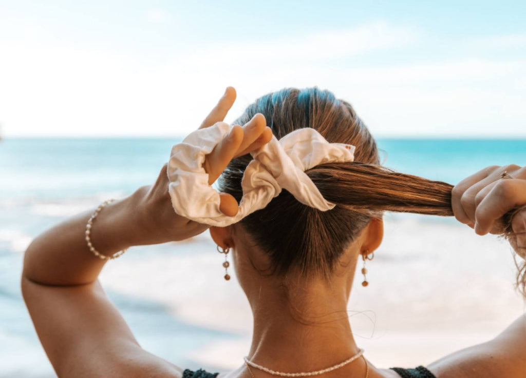 Beware: Your Hair Tie Could Be Harming Your Hair! Learn Why – MyCocoSoul