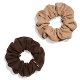 KOOSHOO organic plastic-free scrunchies in macchiato brown flat lay #color_macchiato-brown