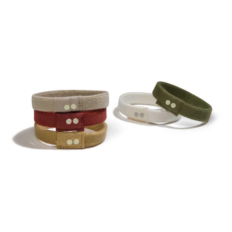 KOOSHOO plastic-free hair ties feeling festive that are organic, biodegradable and consciously created. Holiday season gift inspired christmas red, green, taupe, burnt orange and white #color_feeling-festive-bundle